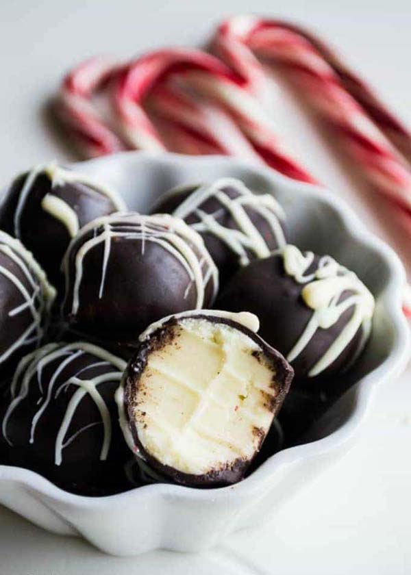 Peppermint Truffles #Christmas #candy #recipes #trendypins