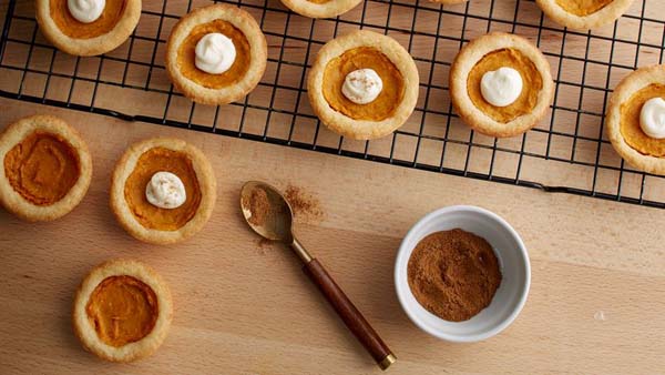 Pumpkin Pie Sugar Cookies #Christmas #cookie #recipes #trendypins