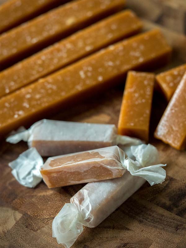 Sea Salt Vanilla Caramels #Christmas #candy #recipes #trendypins