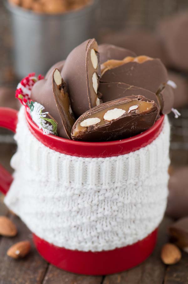 Sticky Paws Williams Sonoma Copycat #Christmas #candy #recipes #trendypins