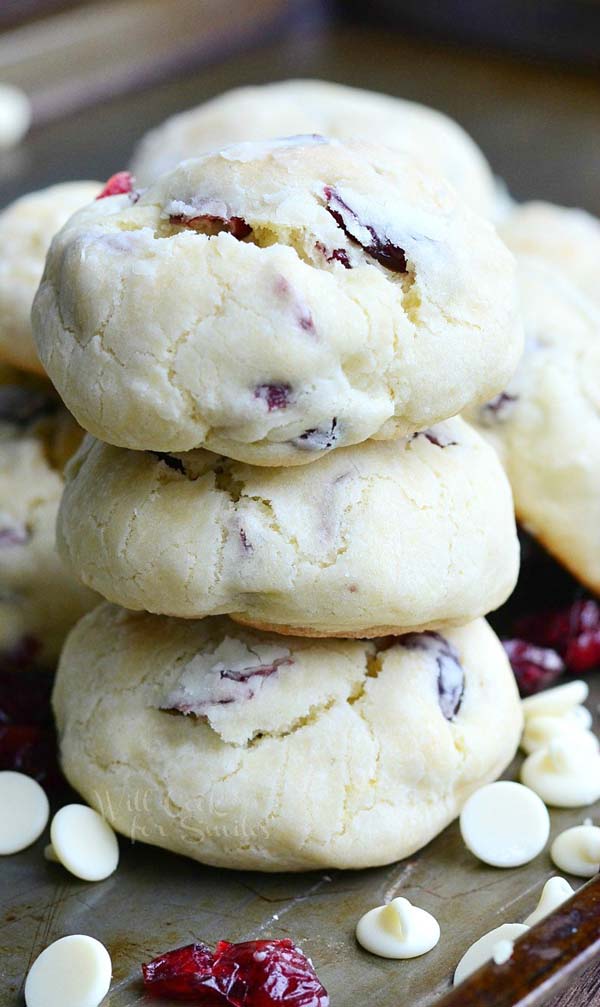 White Chocolate Cranberry Crinkle Cookies #Christmas #cookie #recipes #trendypins