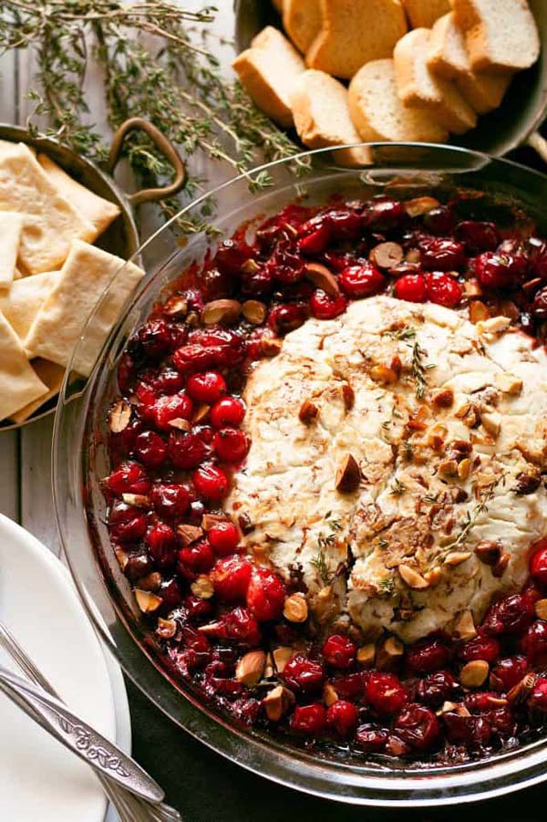Baked Goat Cheese & Cranberry Appetizer #Christmas #appetizers #recipes #trendypins
