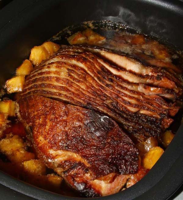 Brown Sugar Pineapple Ham #Christmas #recipes #dinner #trendypins