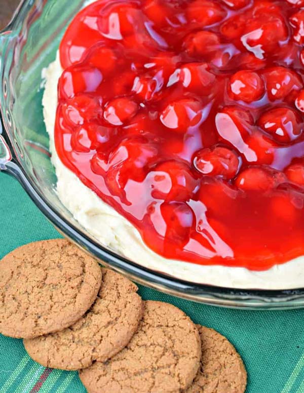 Cherry Cheesecake Dip #Christmas #appetizers #recipes #trendypins