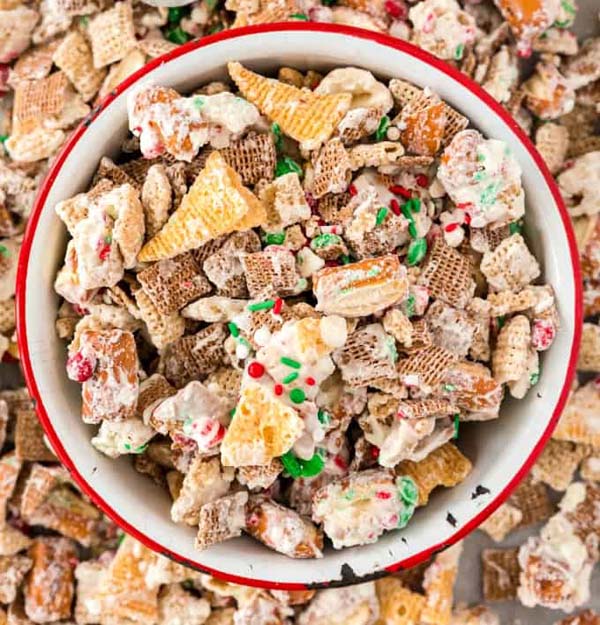 Christmas Chex Mix #Christmas #appetizers #recipes #trendypins