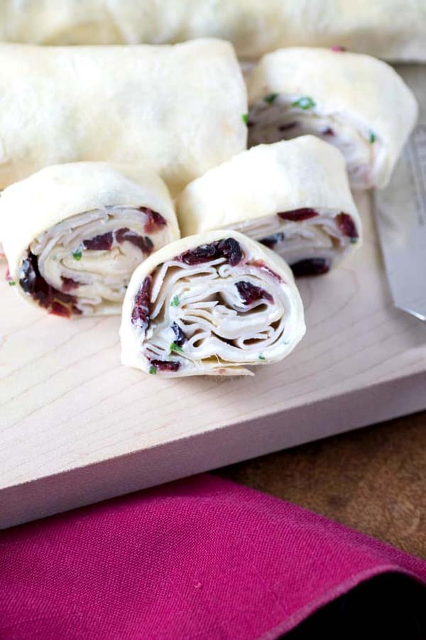 Cranberry Turkey Pinwheels #Christmas #appetizers #recipes #trendypins