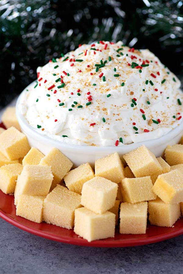Frosted Sugar Cookie Dip #Christmas #appetizers #recipes #trendypins