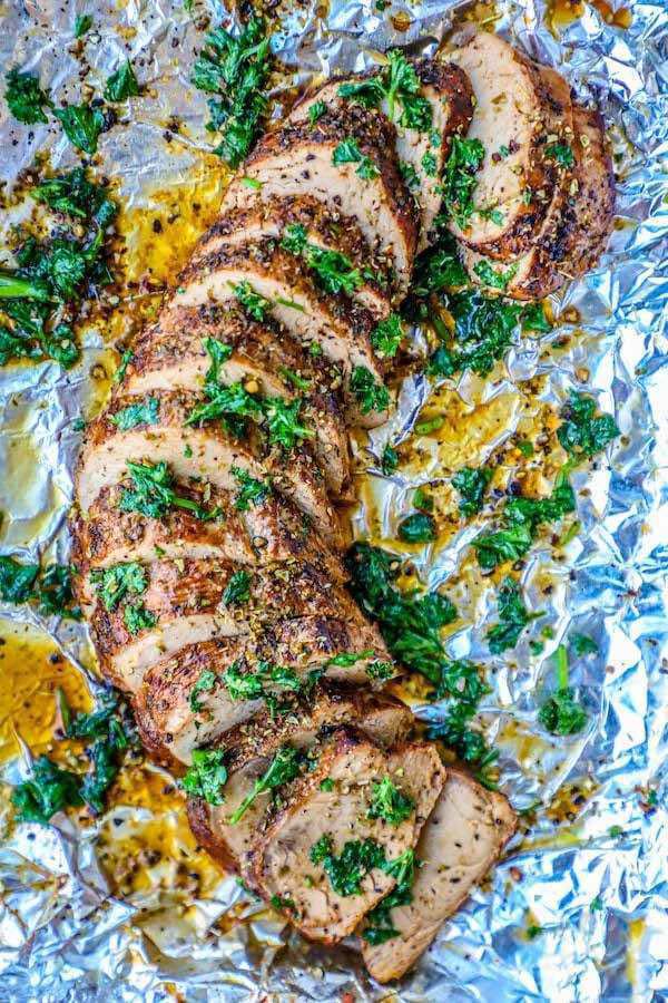 Garlic Butter Pork Tenderloin #Christmas #recipes #dinner #trendypins