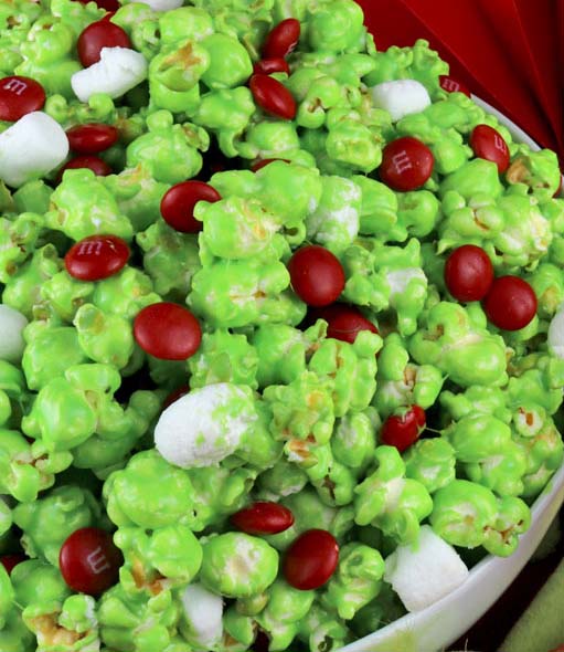 Grinch Popcorn #Christmas #appetizers #recipes #trendypins