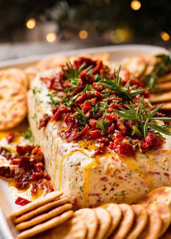 Italian Cheese Log #Christmas #recipes #dinner #trendypins