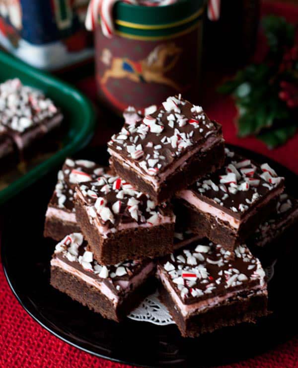 Peppermint Candy Cane Brownies #Christmas #recipes #dinner #trendypins