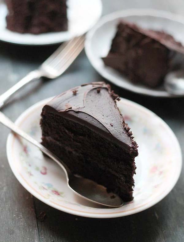 Black Magic Chocolate Cake #Valentin's Day #recipes #cakes #trendypins