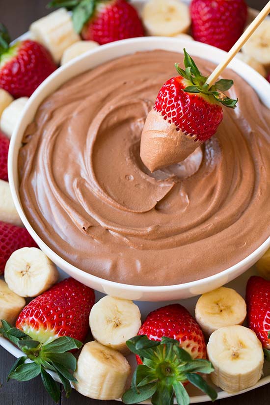 Chocolate Fruit Dip #Valentine's Day #recipes #desserts #trendypins