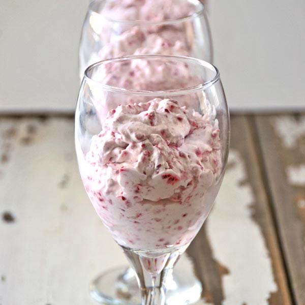 Cupid’s Cloud #Valentine's Day #recipes #desserts #trendypins