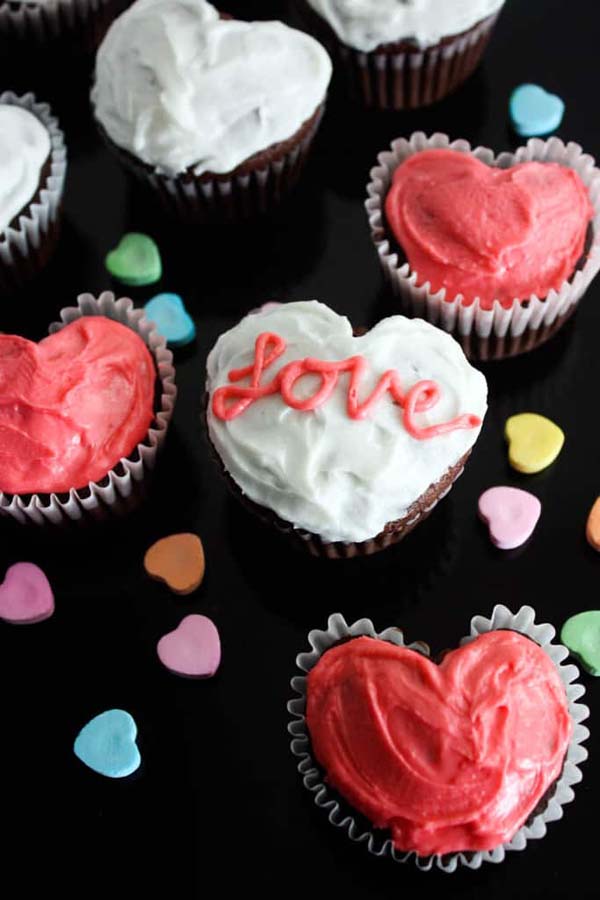 Heart Cupcake #Valentine's Day #recipes #cupcakes #trendypins