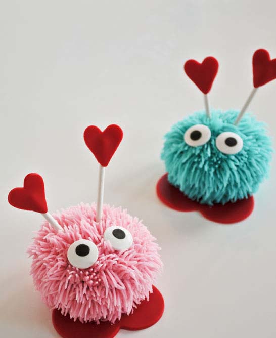 Love Bug Cupcakes #Valentine's Day #recipes #cupcakes #trendypins