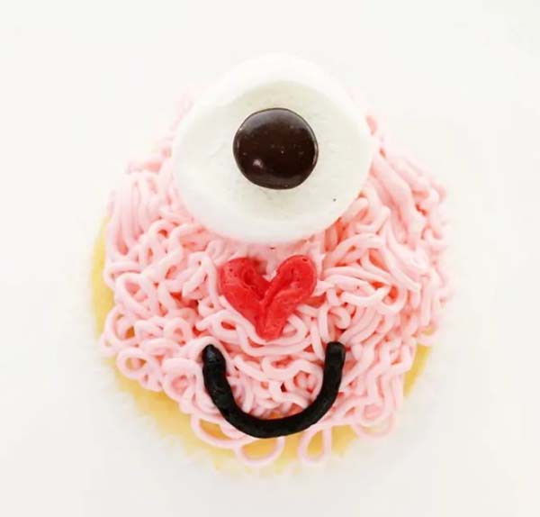 Love Monster Cupcakes #Valentine's Day #recipes #cupcakes #trendypins