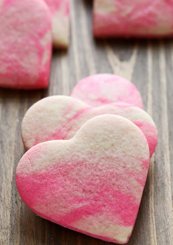 Marbled Valentine Sugar Cookies #Valentine's Day #recipes #desserts #trendypins