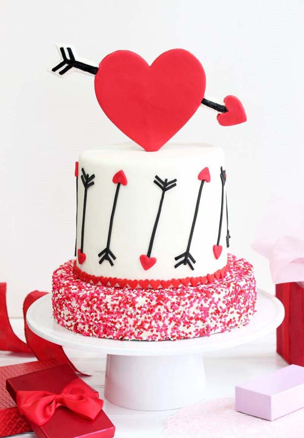 Pink and Red Velvet Valentine’s Day Cake #Valentine's Day #recipes #cakes #trendypins