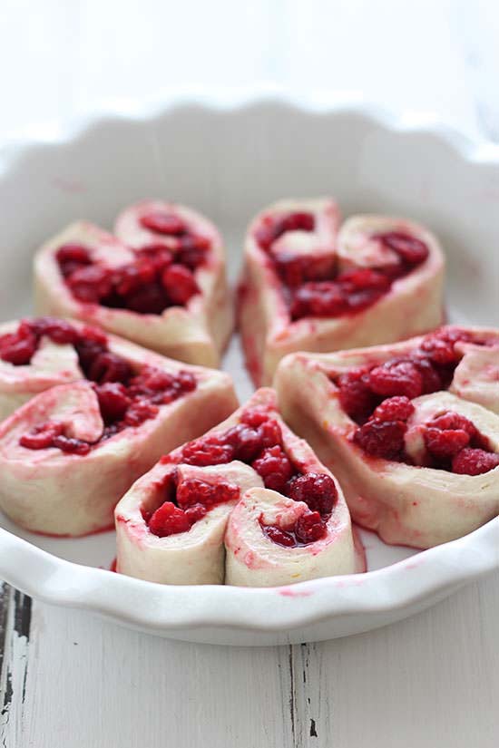Raspberry Rolls #Valentine's Day #recipes #treats #trendypins