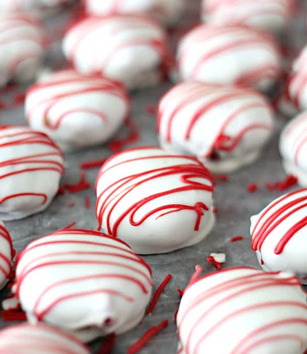 Red Velvet Cake Bites #Valentine's Day #recipes #cakes #trendypins