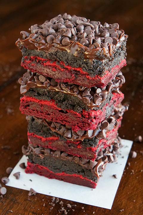 Red Velvet Oreo Truffle Brownies #Valentine's Day #recipes #desserts #trendypins