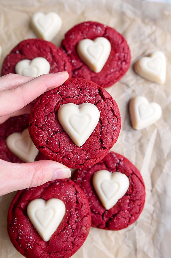 Red Velvet Sugar Cookies With White Chocolate Valentines Hearts #Valentine's Day #recipes #desserts #trendypins