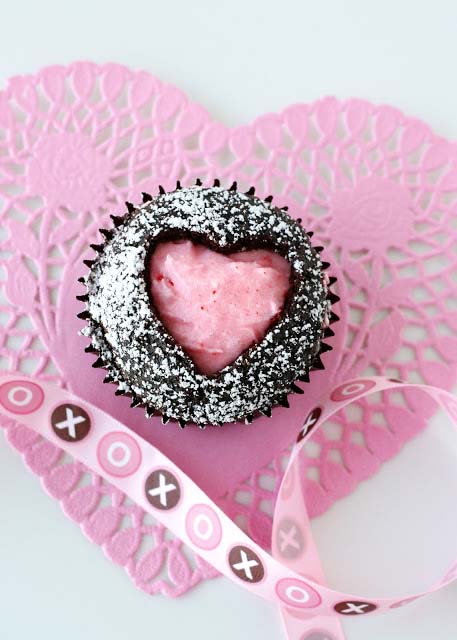 Sweet Heart Cupcakes #Valentine's Day #recipes #cupcakes #trendypins