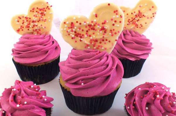 Valentine’s Day Cupcakes #Valentine's Day #recipes #cupcakes #trendypins