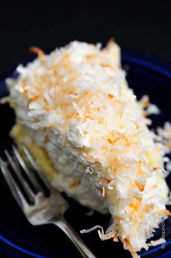 Coconut Cream Pie #Easter #dinner #recipes #trendypins