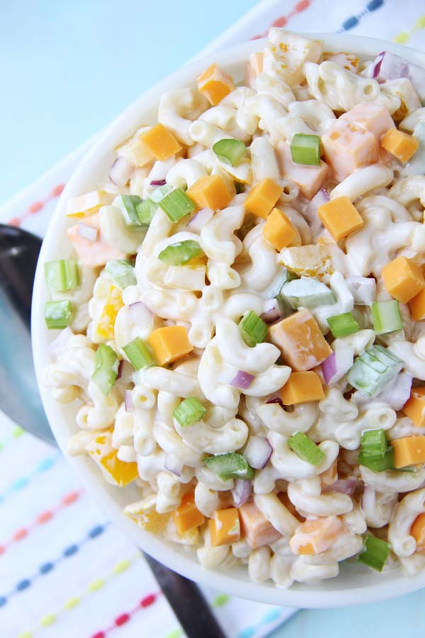 Creamy Cheddar Macaroni Salad #Easter #dinner #recipes #trendypins