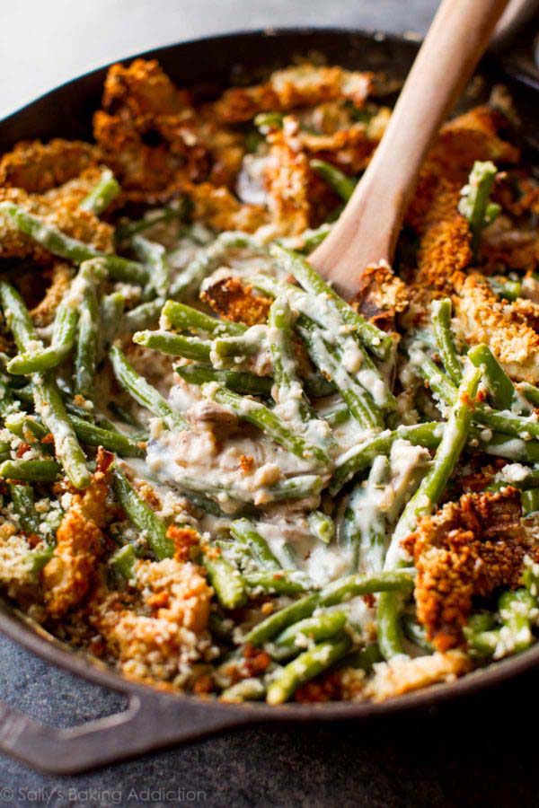 Creamy Green Bean Casserole #Easter #dinner #recipes #trendypins