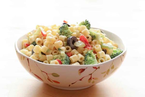 Creamy Pasta Salad #Easter #dinner #recipes #trendypins