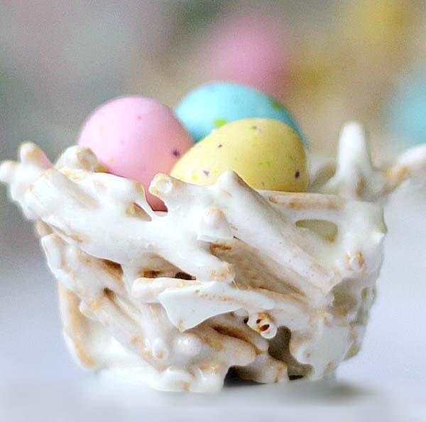 Easter Bird Nests #Easter #desserts #recipes #trendypins