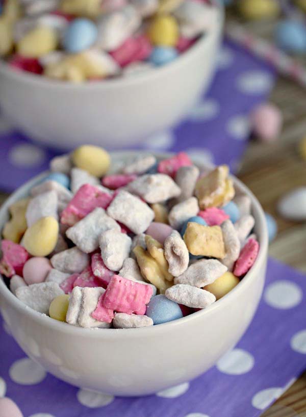 Easter Muddy Buddies #Easter #treats #recipes #trendypins