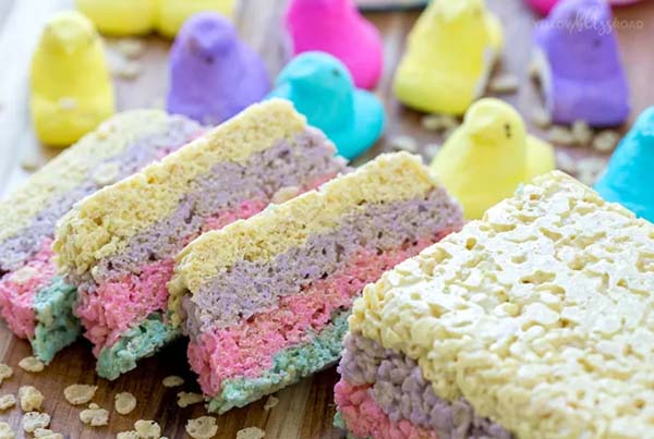 Layered Peeps Rice Krispie Treats #Easter #desserts #recipes #trendypins