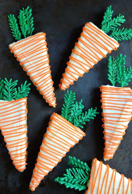 Pineapple Carrot Cakes with Cream Cheese Frosting #Easter #desserts #recipes #trendypins