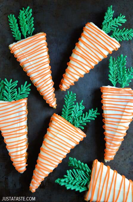 Pineapple Carrot Cakes #Easter #cakes #recipes #trendypins