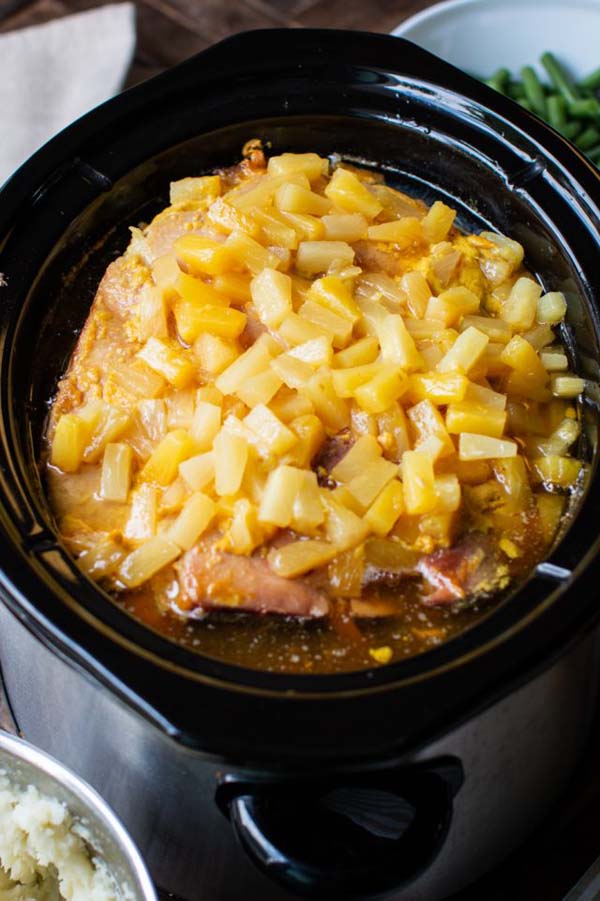 Slow Cooker Brown Sugar Ham #Easter #dinner #recipes #trendypins