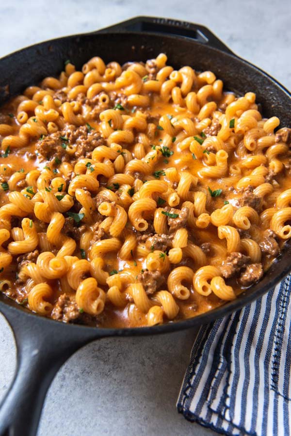 Cheeseburger Macaroni Skillet #meal #pantry #plan #trendypins