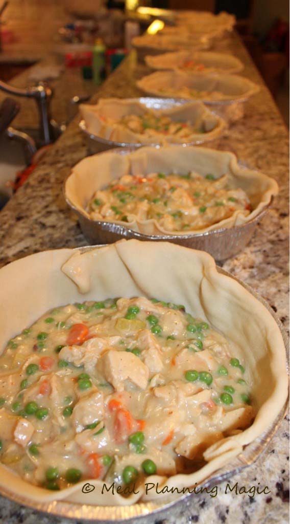 Homemade Chicken Pot Pie #meal #freezer #recipes #trendypins