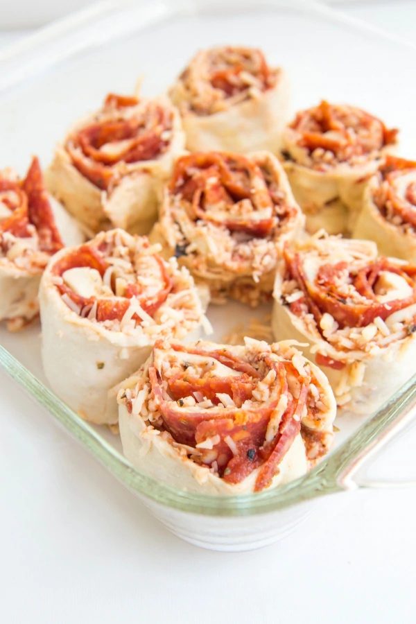 Homemade Pizza Roll Ups #meal #pantry #plan #trendypins