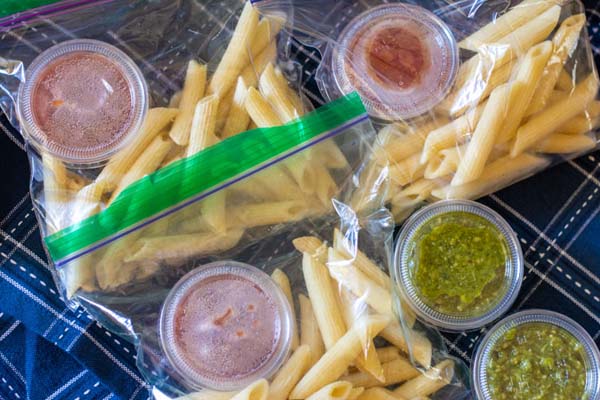 Microwavable Pasta Lunch Packets #meal #freezer #recipes #trendypins