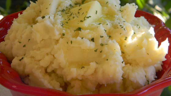 Perfect Mashed Potatoes #pantry #staple #recipes #trendypins