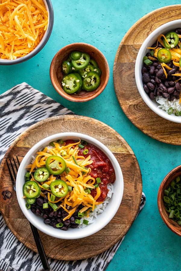 Poor Man's Burrito Bowl #meal #pantry #plan #trendypins