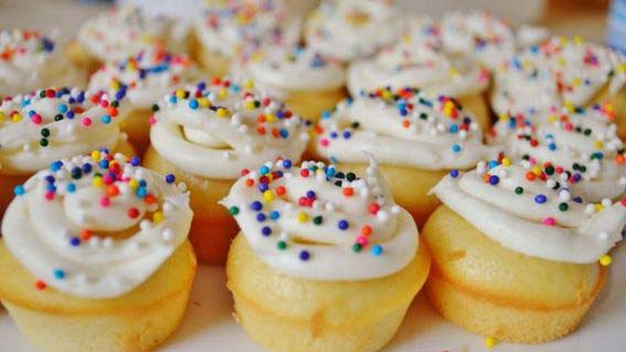 Simple Vanilla Cupcakes #pantry #staple #recipes #trendypins