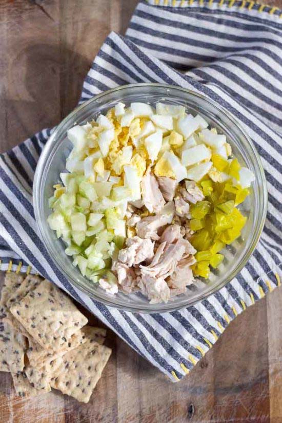 Southern Chicken Salad On A Crackers #meal #pantry #plan #trendypins