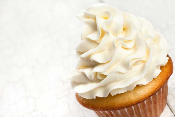 White Cupcakes #pantry #staple #recipes #trendypins