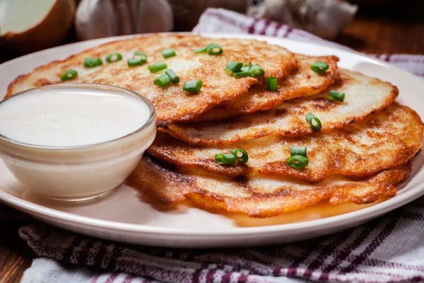 Good Old-Fashioned Potato Pancakes #recipes #depression era #meals #trendypins