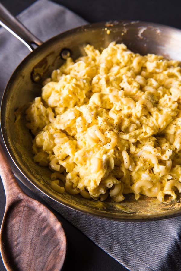 Peppery Scrambled Macaroni Eggs #recipes #depression era #meals #trendypins